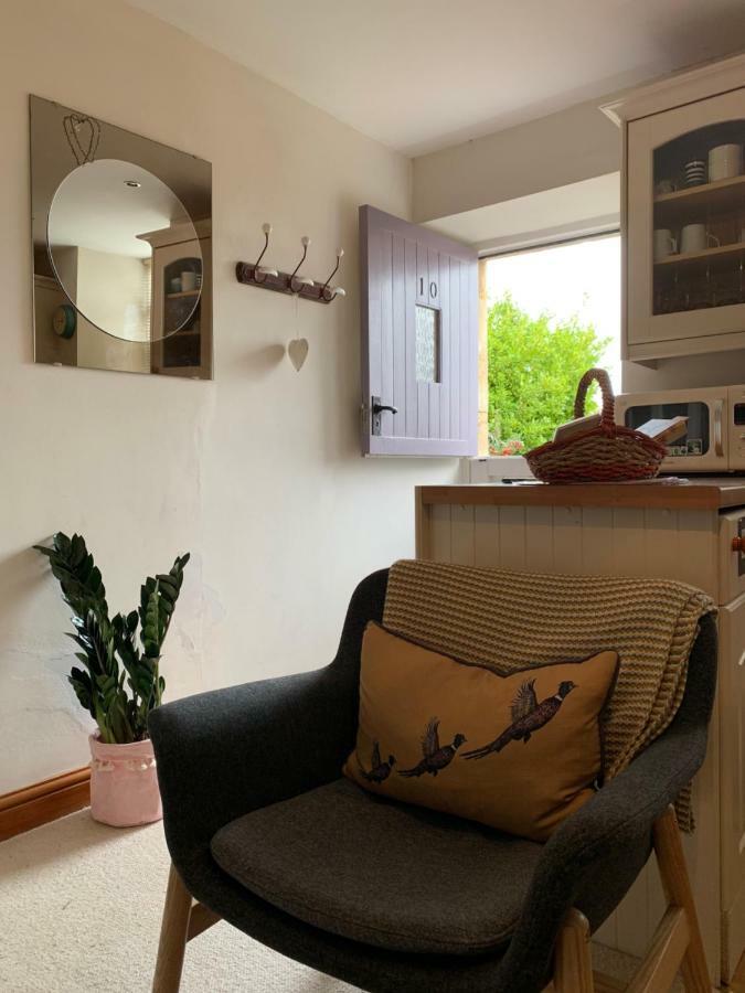 Weaver'S Cottage @ Number 10 Bradford-On-Avon ภายนอก รูปภาพ
